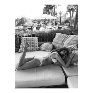 Frédérique Bel feet photo thumbnail