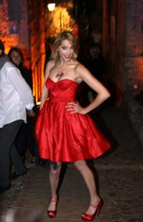 Frédérique Bel feet photo thumbnail