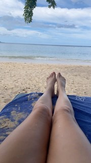 Frédérique Bel feet photo thumbnail