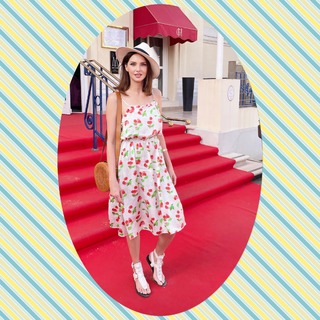 Frédérique Bel feet photo thumbnail