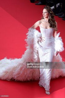 Frédérique Bel feet photo thumbnail