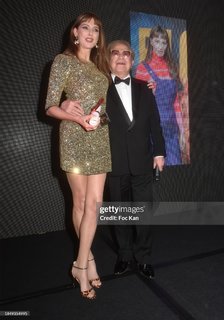 Frédérique Bel feet photo thumbnail