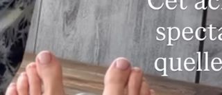 Frédérique Bel feet photo 13