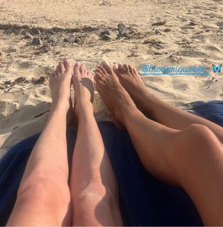 Frédérique Bel feet photo 7
