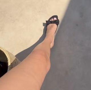 Frédérique Bel feet photo 10