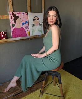 Fulya Zenginer feet photo 8