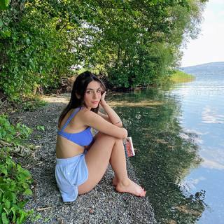Fulya Zenginer feet photo 12