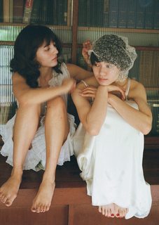 Fumi Nikaidô feet photo 16