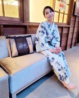 Fumi Nikaidô feet photo 6