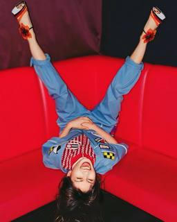 Fumi Nikaidô feet photo 3