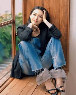 Fumi Nikaidô feet photo 20
