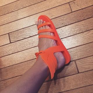 Funda Vanroy feet photo 6