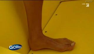 Funda Vanroy feet photo 11