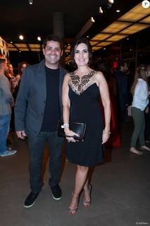 Fátima Bernardes feet photo thumbnail