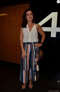 Fátima Bernardes feet photo thumbnail