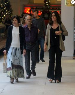 Fátima Bernardes feet photo thumbnail