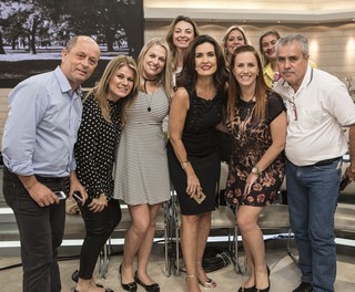 Fátima Bernardes feet photo thumbnail