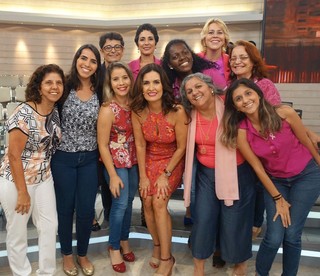 Fátima Bernardes feet photo thumbnail