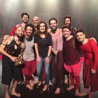 Fátima Bernardes feet photo thumbnail