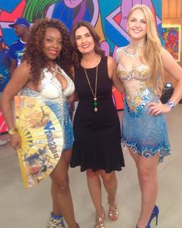 Fátima Bernardes feet photo thumbnail