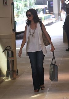 Fátima Bernardes feet photo thumbnail