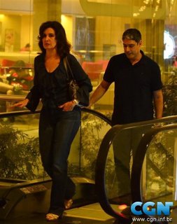 Fátima Bernardes feet photo thumbnail