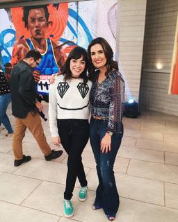 Fátima Bernardes feet photo thumbnail