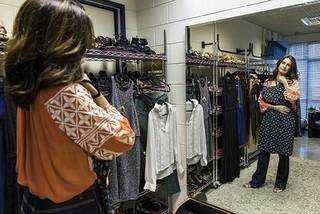 Fátima Bernardes feet photo thumbnail