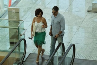 Fátima Bernardes feet photo thumbnail