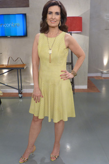 Fátima Bernardes feet photo thumbnail