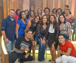 Fátima Bernardes feet photo thumbnail