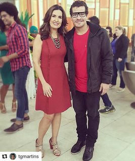 Fátima Bernardes feet photo thumbnail