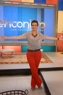 Fátima Bernardes feet photo thumbnail