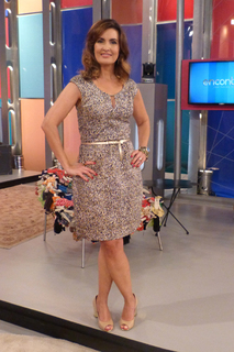 Fátima Bernardes feet photo thumbnail