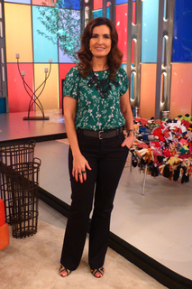 Fátima Bernardes feet photo thumbnail