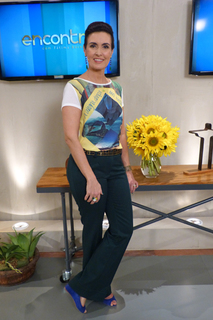 Fátima Bernardes feet photo thumbnail