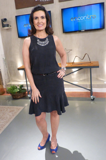 Fátima Bernardes feet photo thumbnail