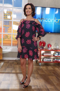 Fátima Bernardes feet photo thumbnail