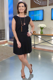 Fátima Bernardes feet photo thumbnail