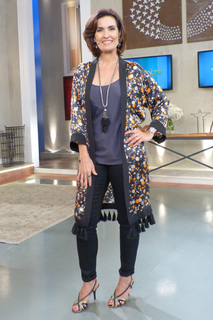 Fátima Bernardes feet photo thumbnail