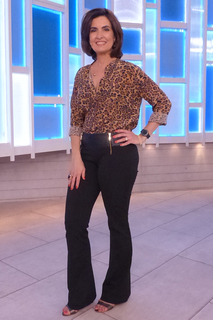 Fátima Bernardes feet photo thumbnail