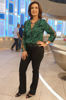 Fátima Bernardes feet photo thumbnail