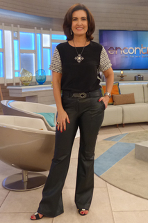 Fátima Bernardes feet photo thumbnail