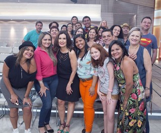 Fátima Bernardes feet photo thumbnail