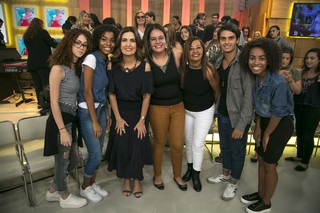 Fátima Bernardes feet photo thumbnail