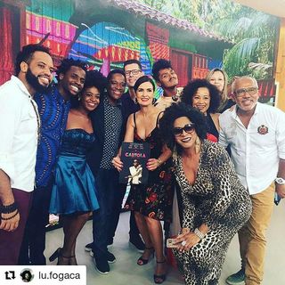 Fátima Bernardes feet photo thumbnail