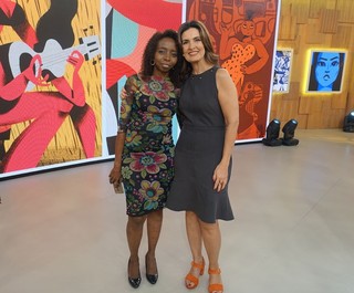 Fátima Bernardes feet photo thumbnail