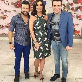 Fátima Bernardes feet photo thumbnail