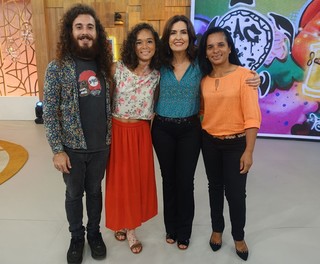 Fátima Bernardes feet photo thumbnail