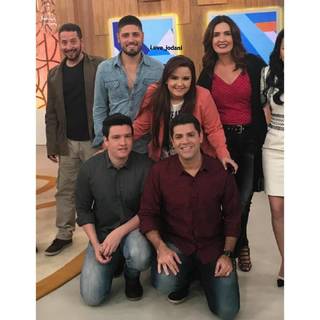 Fátima Bernardes feet photo thumbnail